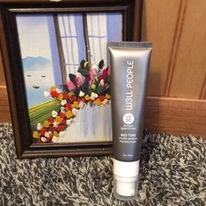 W3ll People Bio Tint moisturizer SPF 30